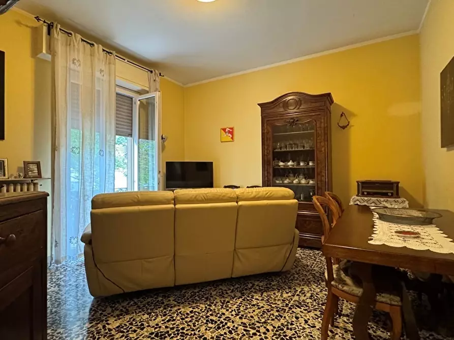 Immagine 12 di Trilocale in vendita  in Via Giacomo Leopardi a Collecchio