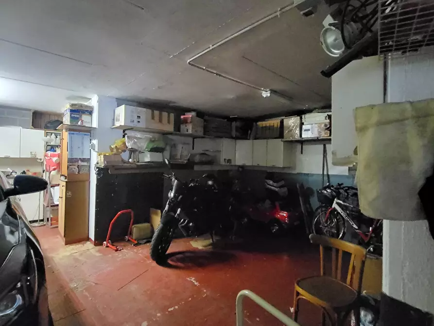 Immagine 20 di Pentalocale in vendita  in Via Domenico Pedretti 9 a Parma