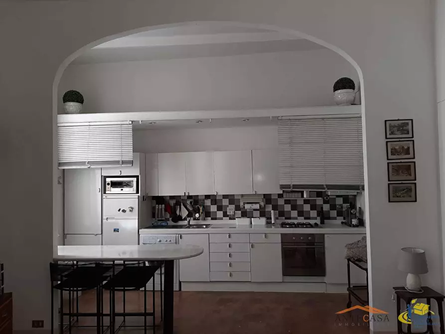 Immagine 4 di Appartamento in vendita  in Strada Luigi Carlo Farini 49 a Parma