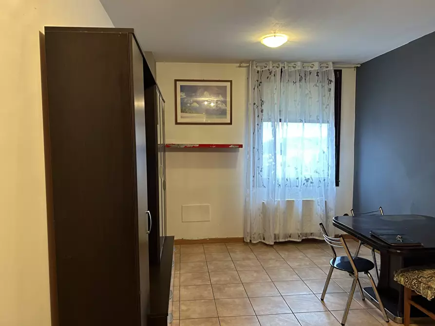 Immagine 9 di Bilocale in affitto  in Via Calzolari Don Angelo 61 a Parma