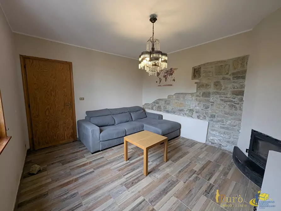 Immagine 1 di Casa bifamiliare in vendita  in Strada Canesio a Pellegrino Parmense