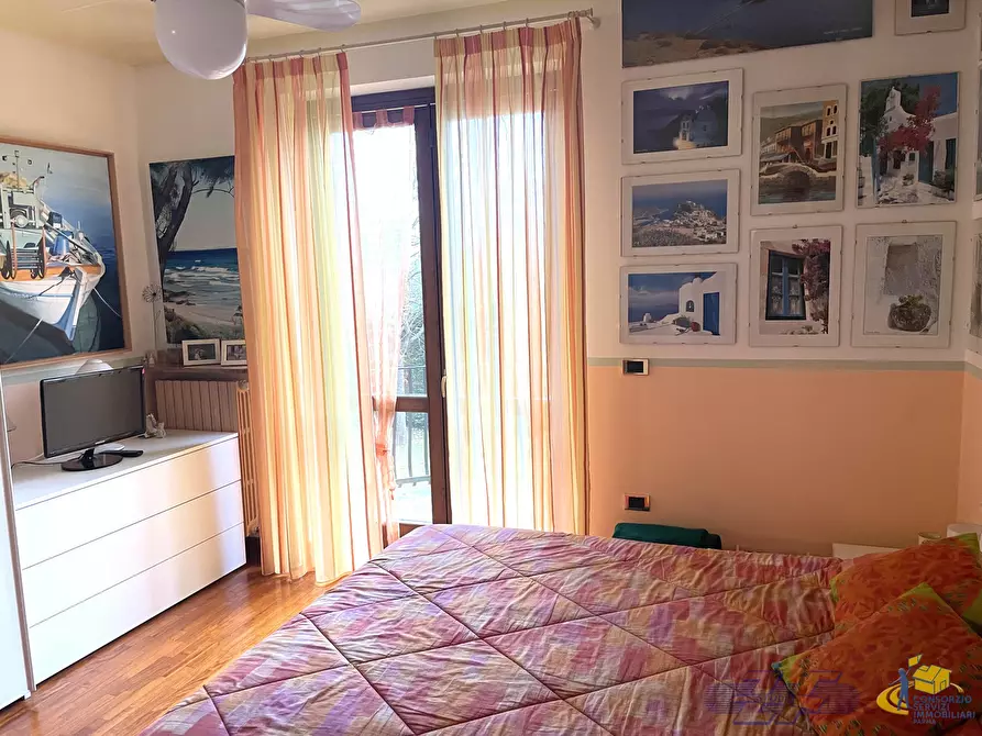 Immagine 24 di Villa in vendita  in Via Fontana Anna a Traversetolo