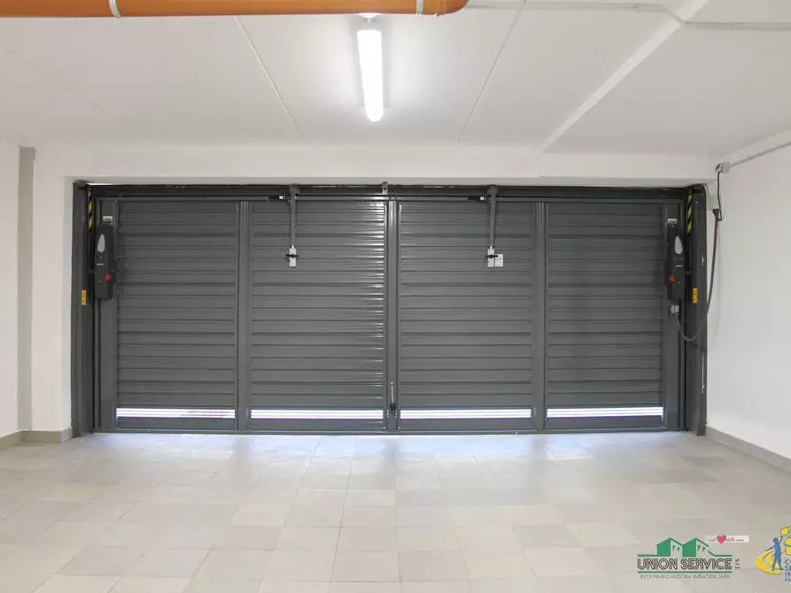 Immagine 36 di Casa bifamiliare in vendita  a Parma