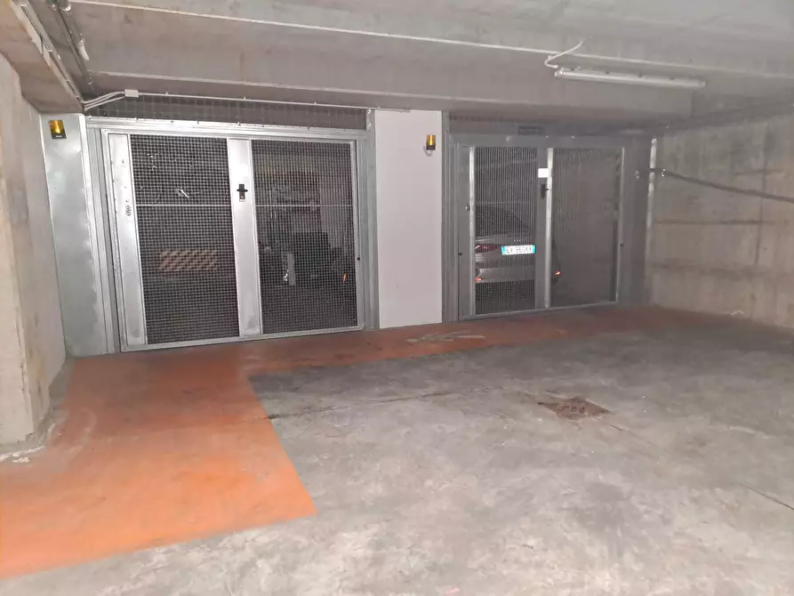 Immagine 6 di Garage in vendita  in Via John Fitzgerald Kennedy 71 a Parma