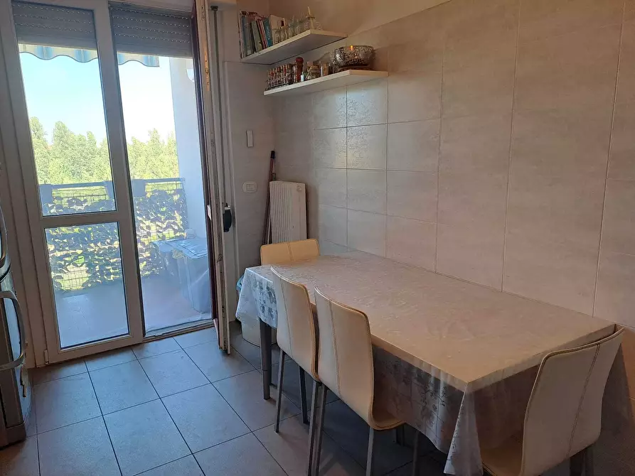 Immagine 7 di Quadrilocale in vendita  in Via Enrico Berlinguer 8 a Parma