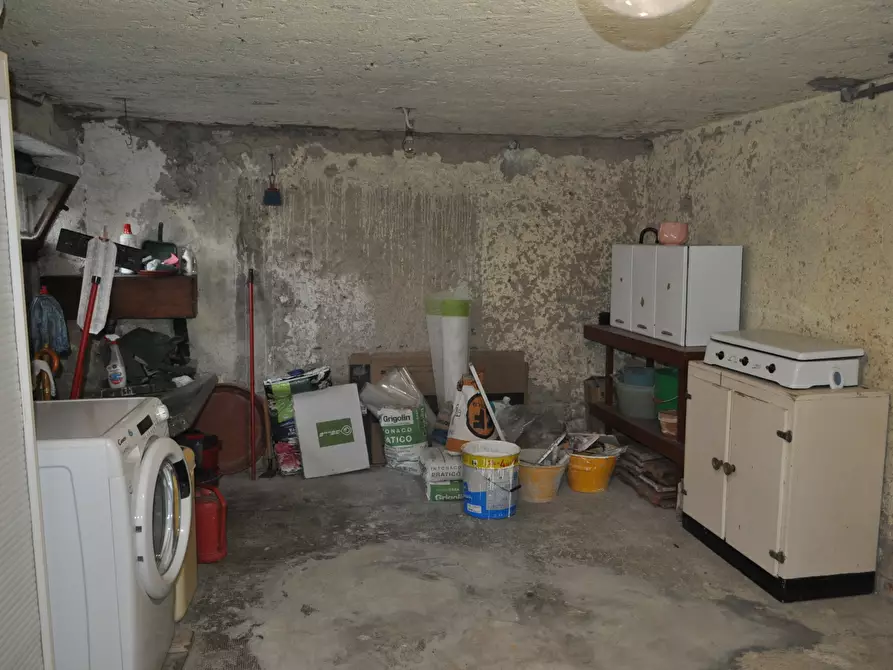 Immagine 52 di Trilocale in vendita  in Via Trento 13 a Bedonia