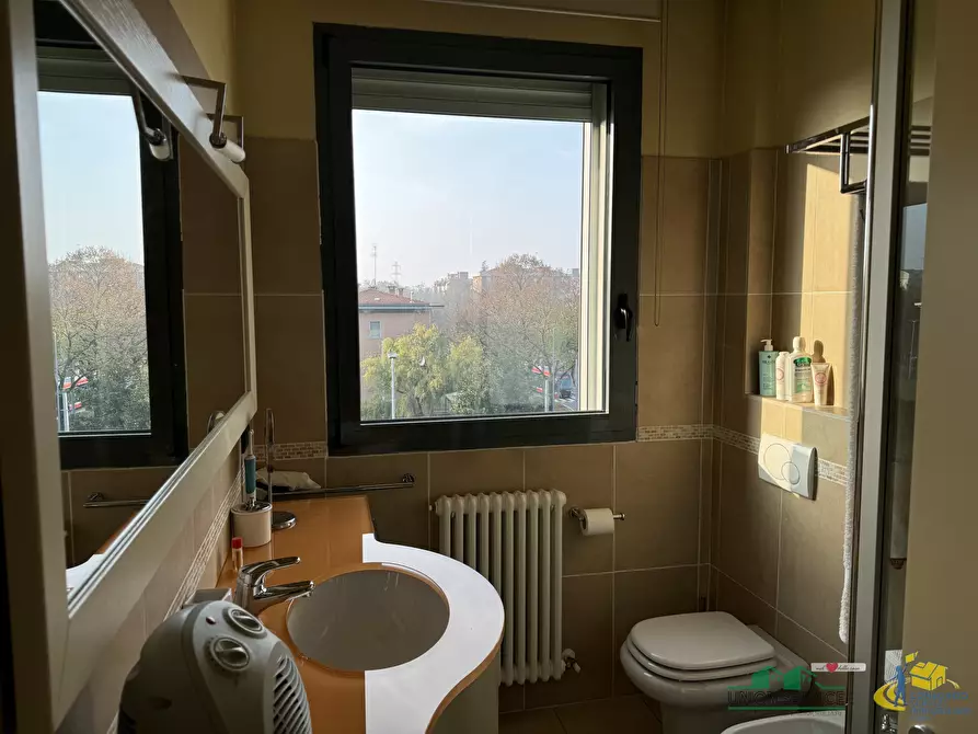 Immagine 7 di Bilocale in vendita  in via sidoli a Parma