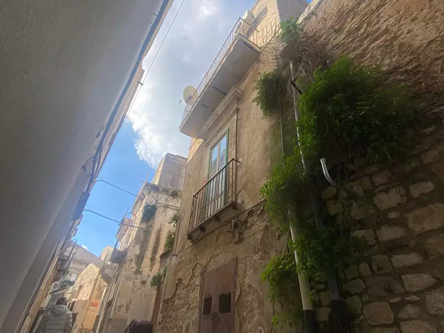 Immagine 2 di Casa indipendente in vendita  in via vico assenza rosario a Modica