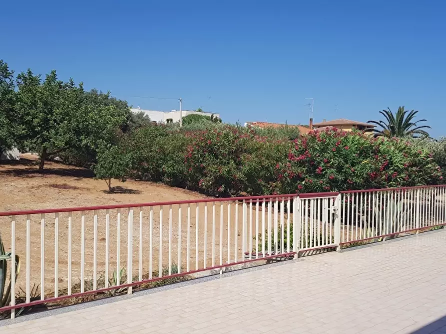 Immagine 11 di Villa in vendita  a Scicli