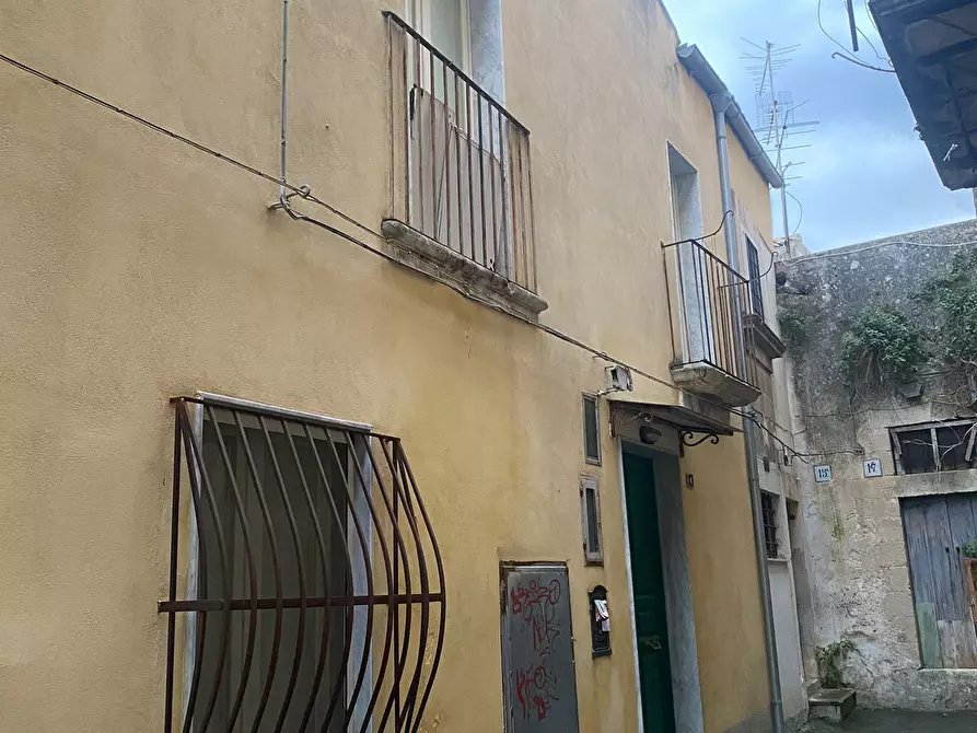 Immagine 26 di Porzione di casa in vendita  in Via Carlo Papa a Modica