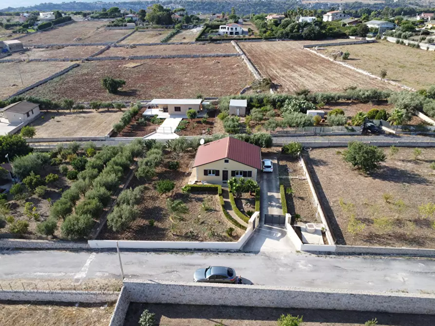 Immagine 10 di Villa in vendita  in Contrada Pirato Cava Maria 33/L a Modica