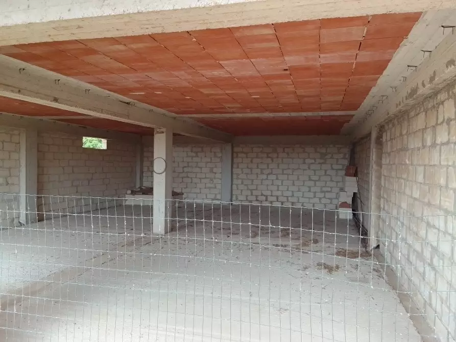 Immagine 5 di Locale commerciale in vendita  a Modica