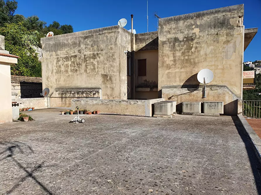 Immagine 8 di Appartamento in vendita  a Modica