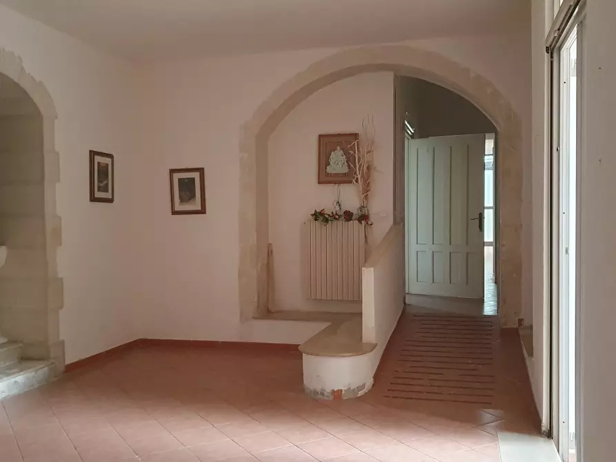 Immagine 21 di Villa in vendita  a Modica