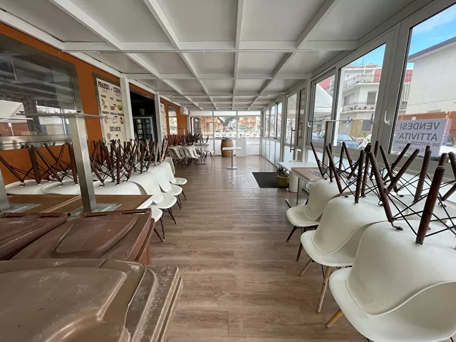 Immagine 9 di Bar / Ristorante in vendita  in Via dell'Arno a Pozzallo