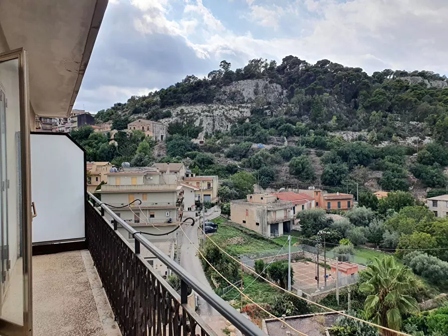 Immagine 2 di Appartamento in vendita  in Via Modica Sorda 831 a Modica