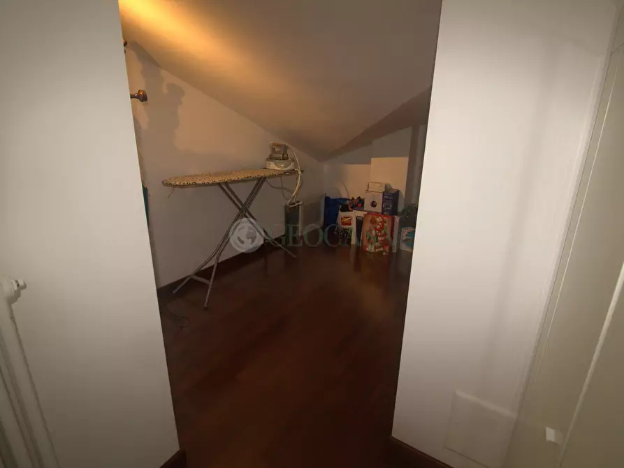 Immagine 7 di Appartamento in vendita  a Follo