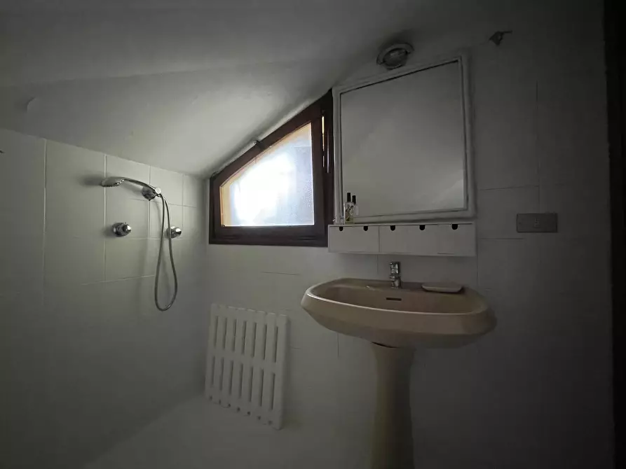 Immagine 37 di Casa indipendente in vendita  in VIA DEI TIGLI a Gabicce Mare