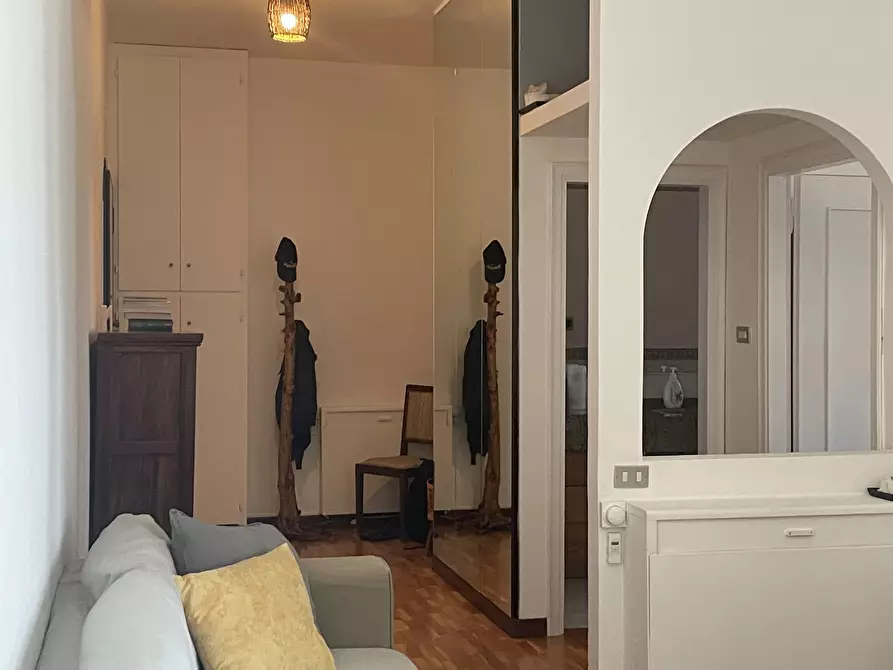 Immagine 12 di Bilocale in vendita  in Via Botticelli a Bologna