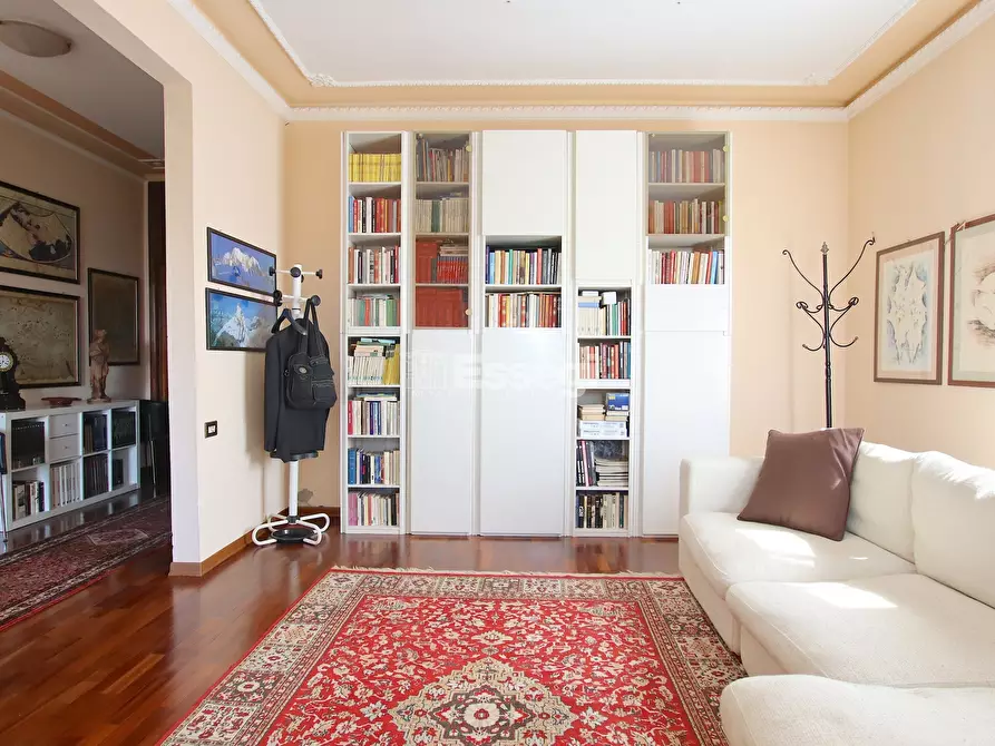 Immagine 13 di Villa in vendita  in Via del Parco 49 a Capannori