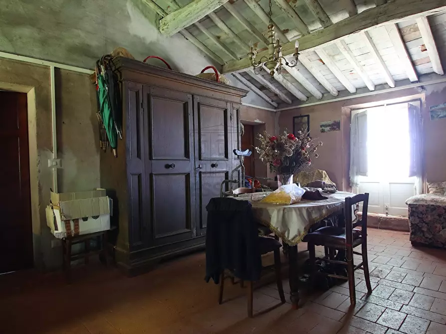Immagine 16 di Rustico / casale in vendita  in Via Tofori a Lucca
