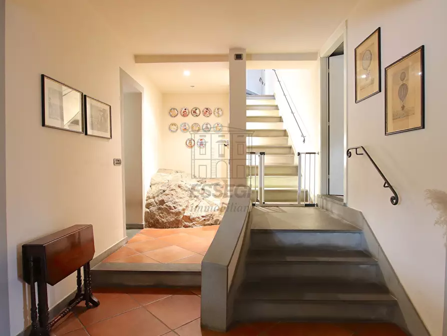 Immagine 15 di Villa in vendita  in Via dei Cotani 211 a Lucca