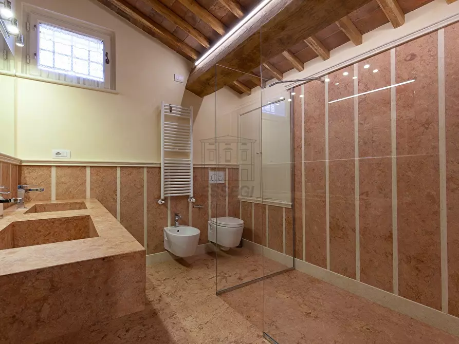 Immagine 14 di Villa in vendita  in Via di Villa Paola 335/F a Lucca