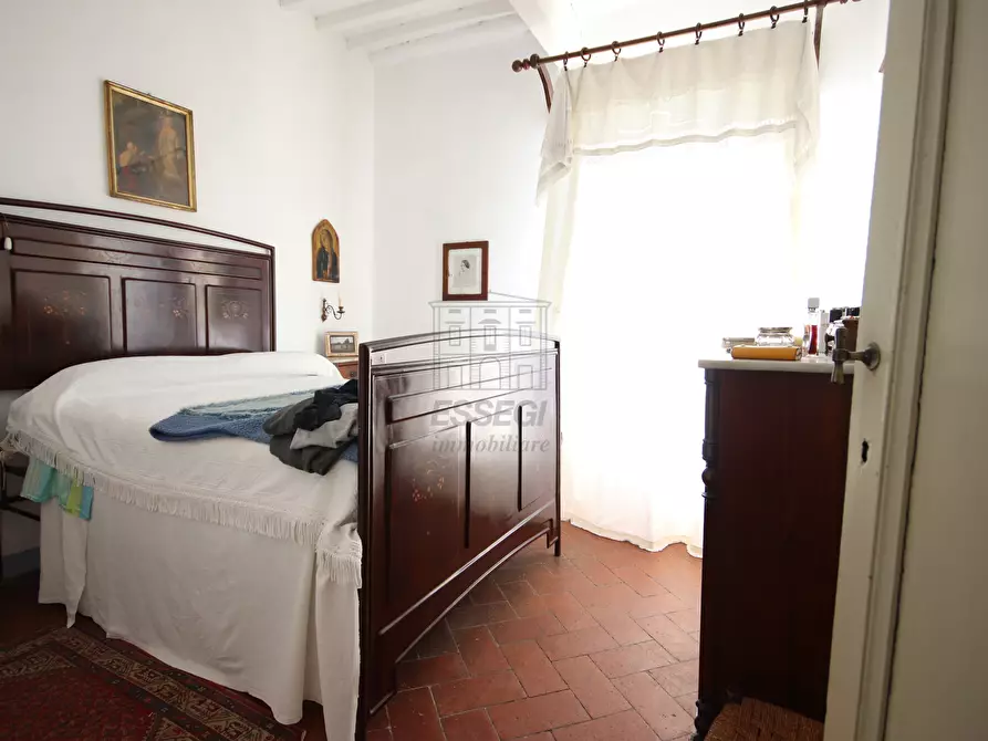 Immagine 19 di Rustico / casale in vendita  in via della chiesa di Camigliano, Camigliano 1 a Lucca