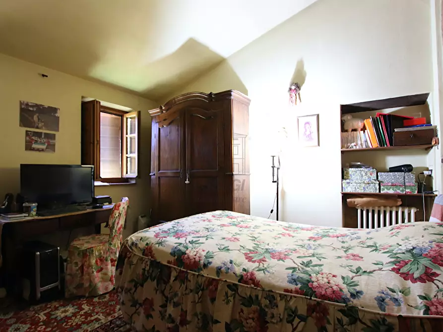 Immagine 68 di Rustico / casale in vendita  in Via della Chiesa di Gragnano a Lucca