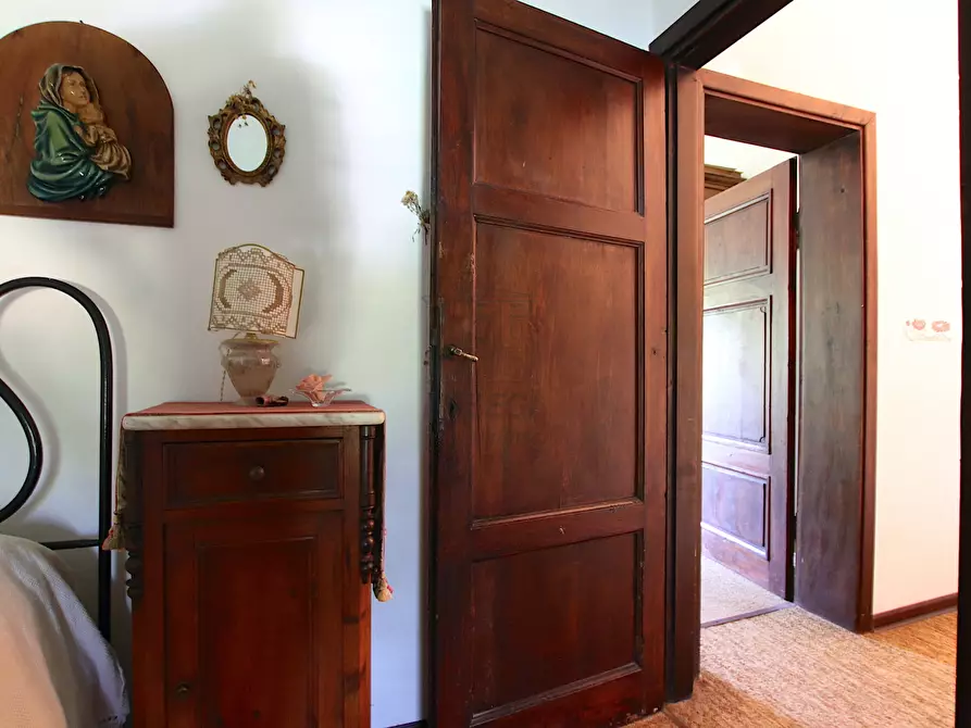 Immagine 88 di Rustico / casale in vendita  in Via della Chiesa di Gragnano a Lucca