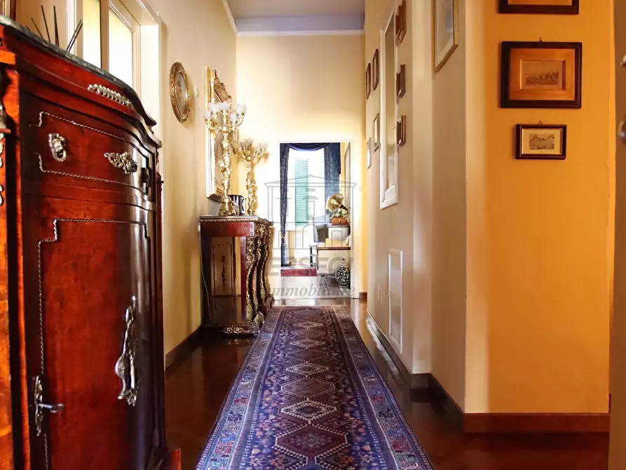 Immagine 10 di Appartamento in vendita  in VIa Fillungo a Lucca