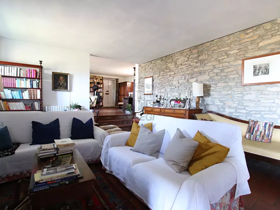 Immagine 17 di Rustico / casale in vendita  in Via del Borgo 55 a Lucca