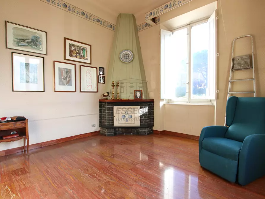 Immagine 32 di Villa in vendita  in via barsanti e matteucci a Lucca