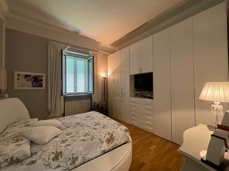 Immagine 14 di Villa in vendita  in Via di Moriano a Lucca