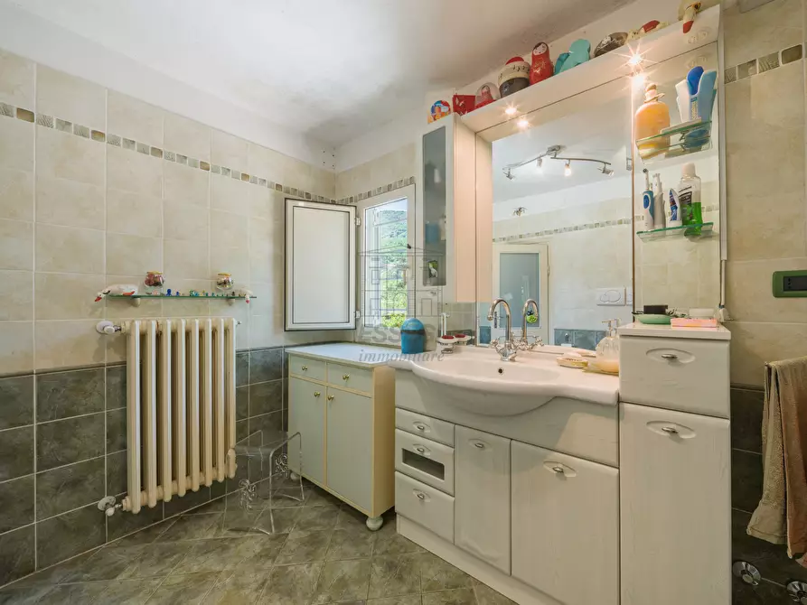 Immagine 27 di Villa in vendita  in Via delle Scuole 38 a Lucca