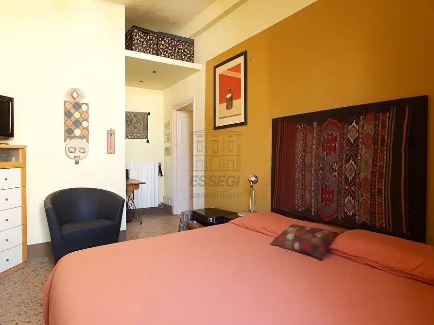 Immagine 6 di Appartamento in vendita  in Piazza San Michele 5 a Lucca