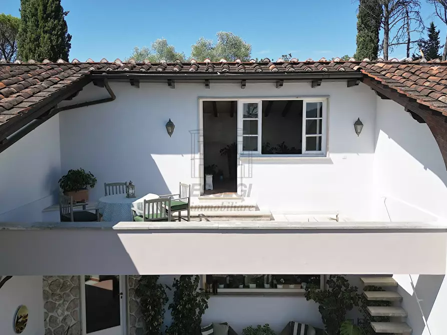 Immagine 4 di Villa in vendita  in Via dei Poveri Vecchi 749 a Lucca