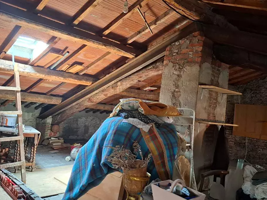 Immagine 18 di Appartamento in vendita  a Lucca