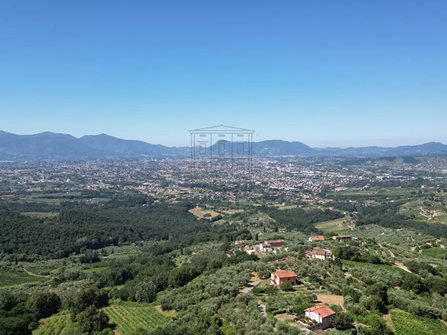 Immagine 90 di Rustico / casale in vendita  in Via di matraia a Lucca