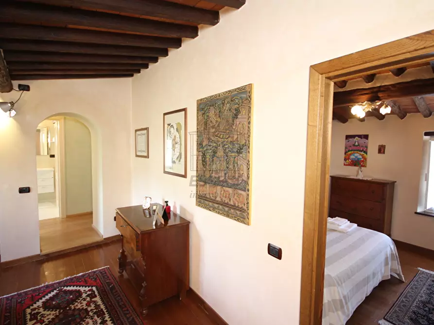 Immagine 26 di Rustico / casale in vendita  in Via dei Marzi 463 a Lucca