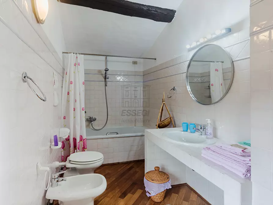 Immagine 12 di Appartamento in vendita  in Via della Zecca a Lucca