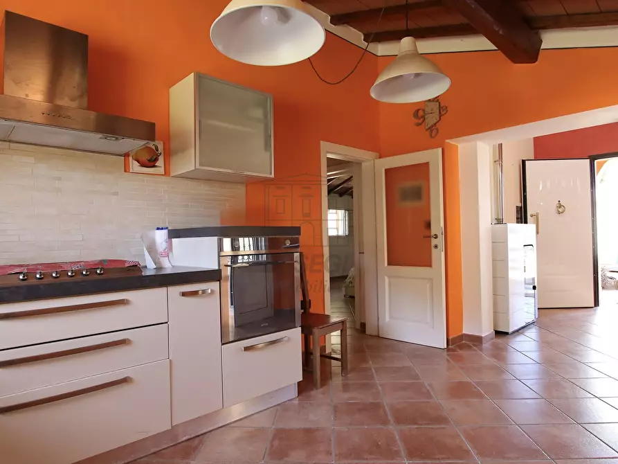 Immagine 10 di Villa in vendita  in Via Comunale Campolungo 51 a Lucca