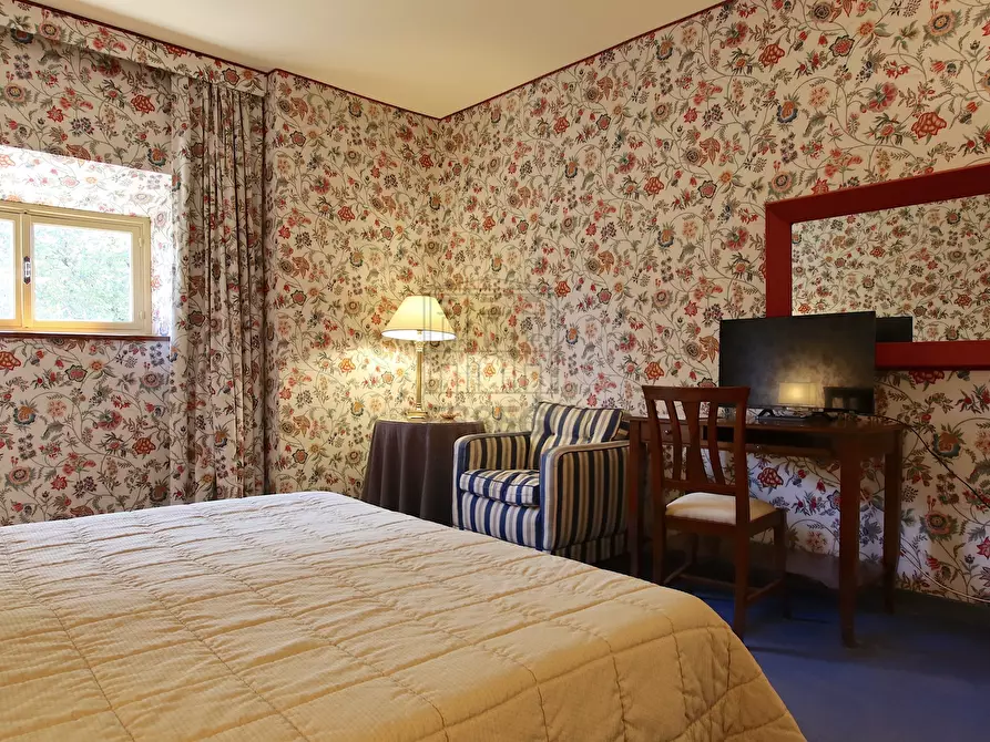 Immagine 30 di Villa in vendita  in Via della Pollicchia 50 a Lucca