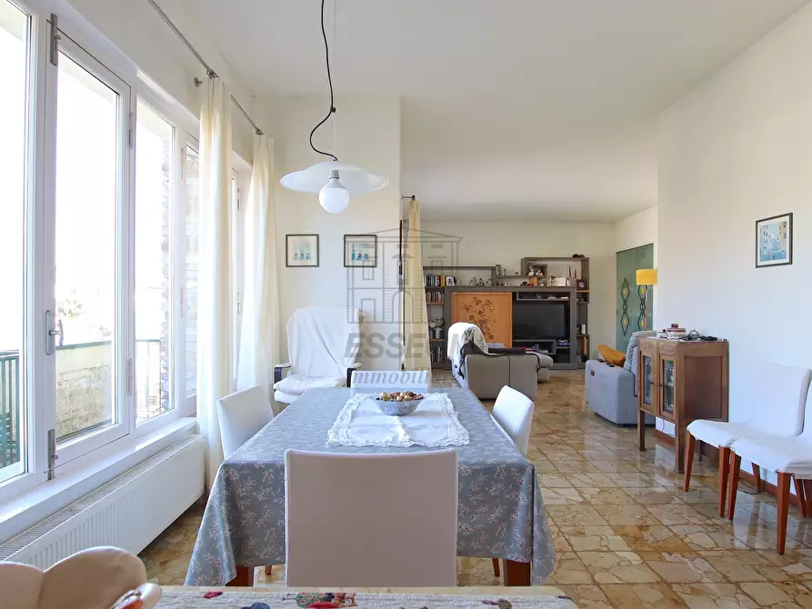 Immagine 4 di Villa in vendita  in Via Sarzanese 4289 a Lucca