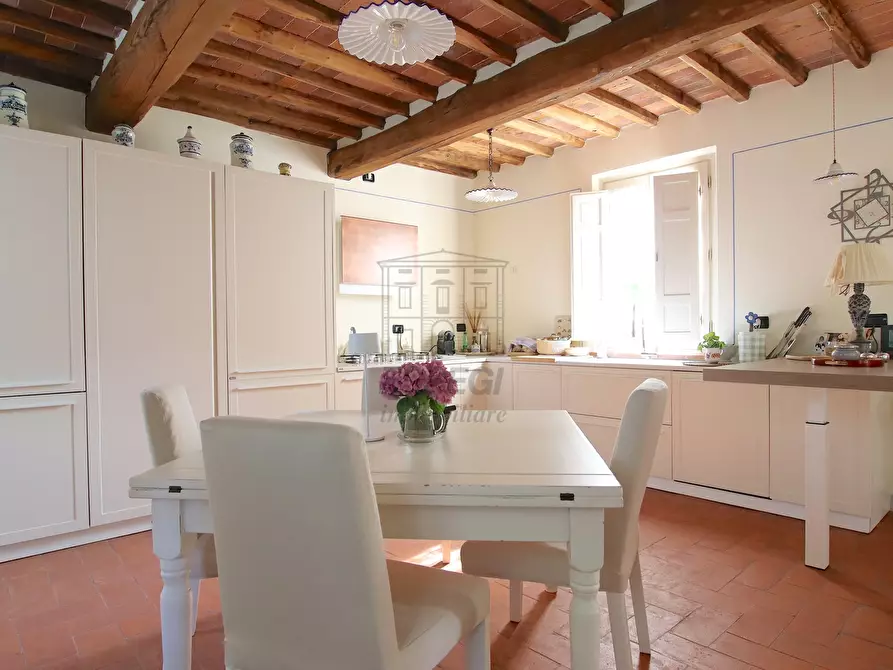 Immagine 19 di Rustico / casale in vendita  a Lucca
