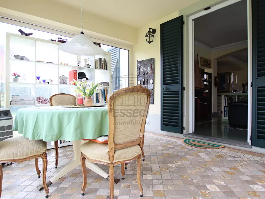 Immagine 8 di Villa in vendita  in Via dei Berti a Lucca