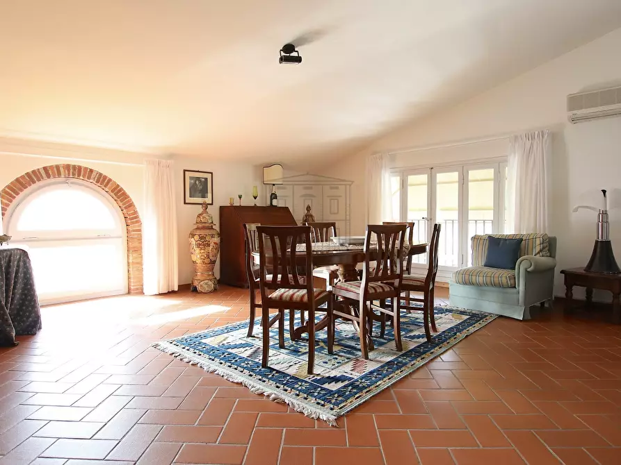 Immagine 29 di Villa in vendita  in Via del Cimitero di Ciciana a Lucca