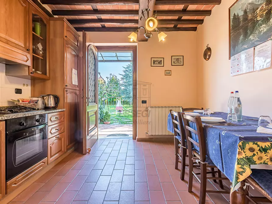 Immagine 40 di Rustico / casale in vendita  in Via di Rocchino 60 a Lucca