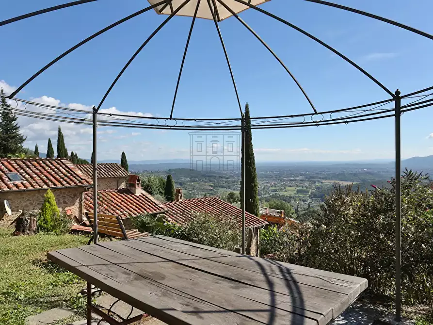 Immagine 2 di Rustico / casale in vendita  in Via di Mutigliano a Lucca