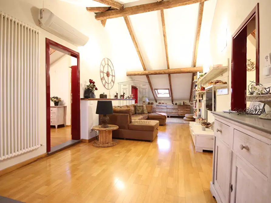 Immagine 2 di Appartamento in affitto  in Viale Pacini 116 a Lucca